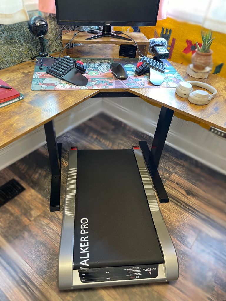 ergonomic standing desk and treadmill